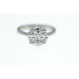 18ct white gold &amp; diamond cluster ring, size K1/2, 3.61 grams