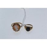 9ct gold &amp; cameo ring and a 9ct gold &amp; black onyx ring, size L &amp; D respectively, gross w