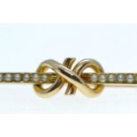 15ct gold &amp; seed pearl brooch, length 43mm, 2.76 grams