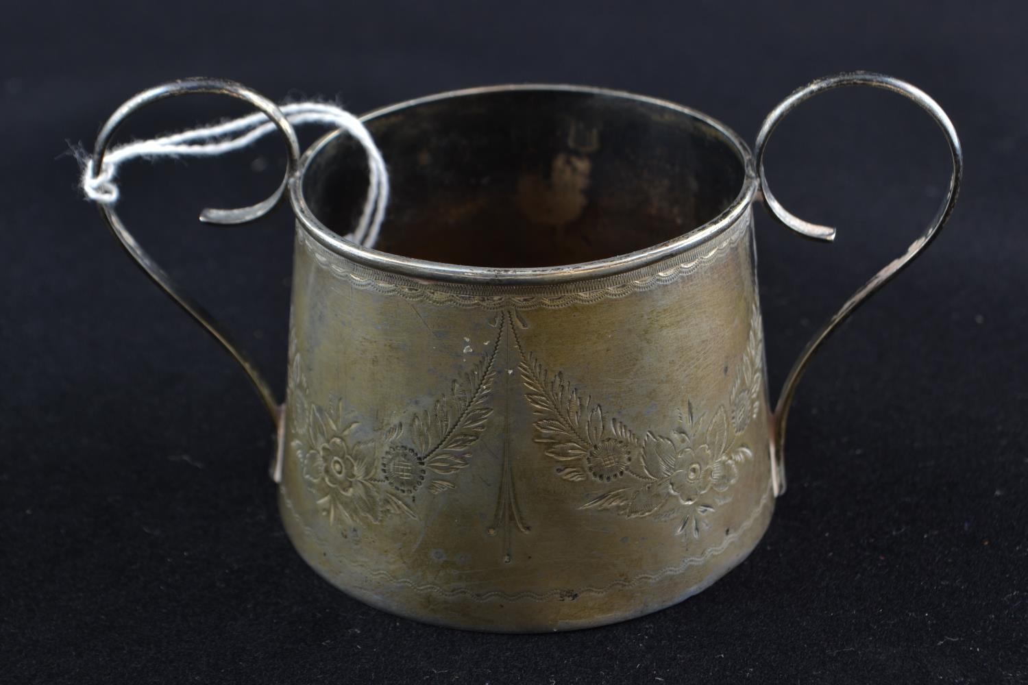 Silver twin-handled cup, maker THH & Co, Birmingham 1900, 6.5cm high, 68.22 grams 