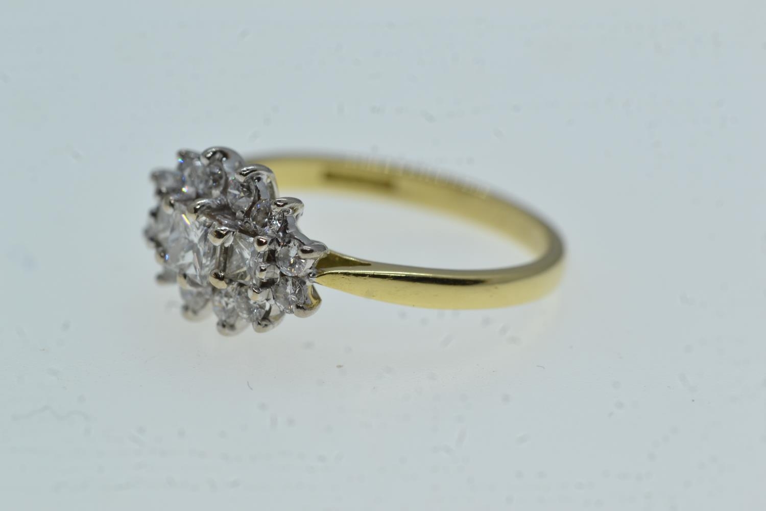 18ct gold & diamond cluster ring, size M, 3.36 grams  - Image 3 of 5