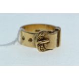 9ct gold buckle ring, size S, 12.43 grams
