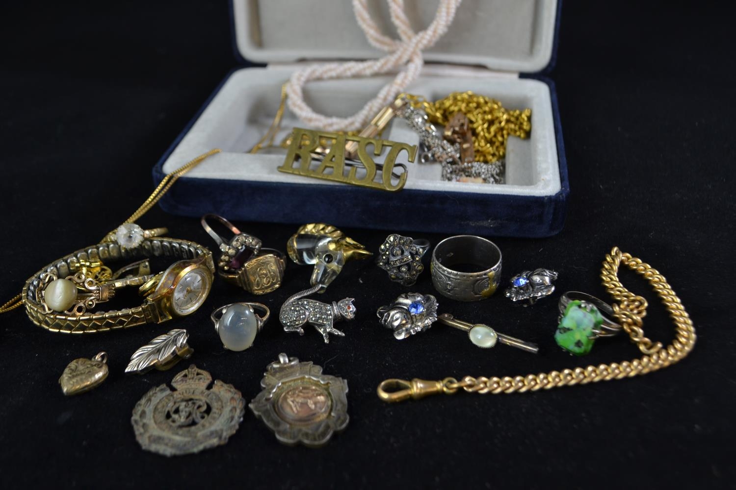 Silver & costume jewellery, together with a silver 'Billiards' fob medal & two military badges 