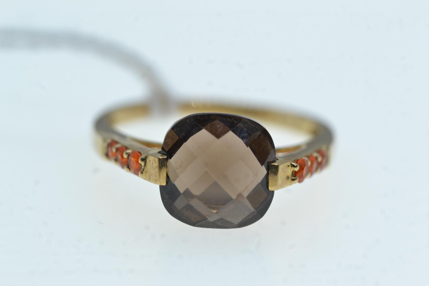 9ct gold & gemstone ring, size R, 2.85 grams 