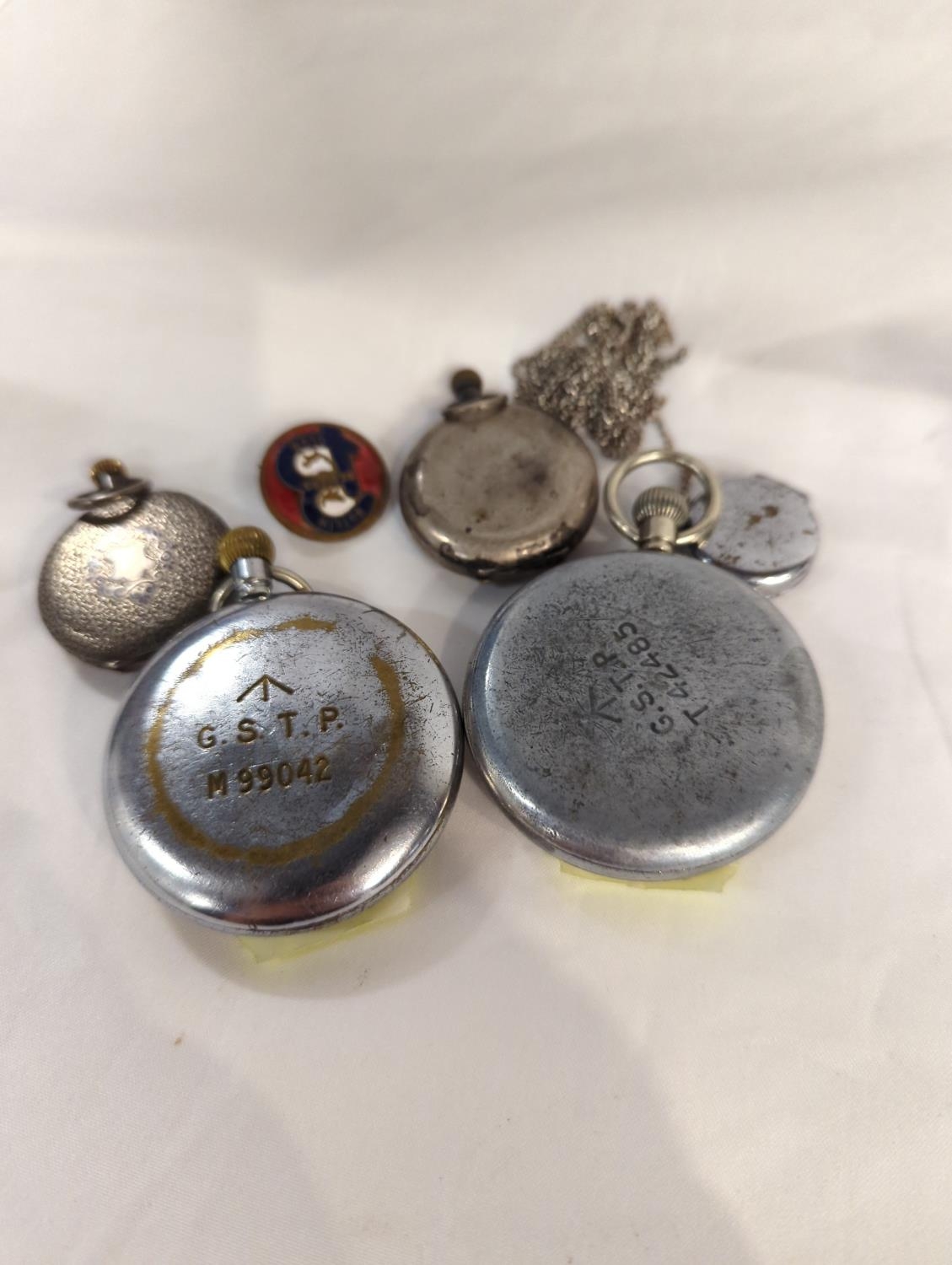 Two MoD pocket watches, small pocket watches etc. in varying conditions.  - Image 2 of 2