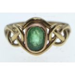 9ct gold &amp; emerald ring, size M, 2.56 grams