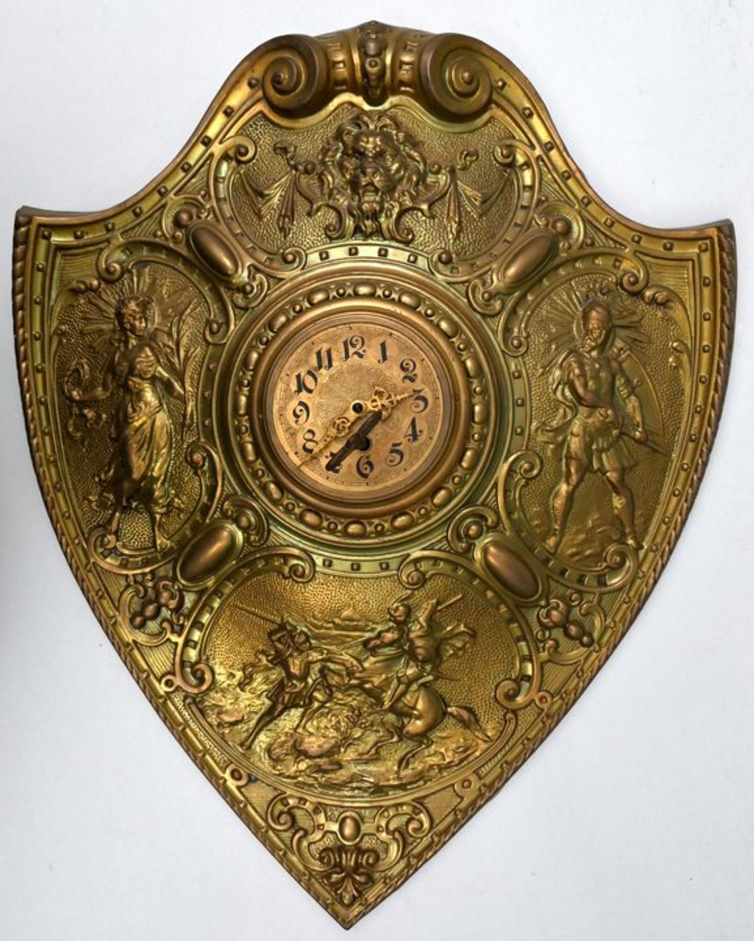 Große historistische Wanduhr, Deutschland, Ende 19. Jh.Großes Schild, Messingblech, Figuren