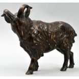 Ziegenbock, 20. Jh.Bronze, patiniert. H. 18 cm Bronce billy goat, 20th ct. H. 18 cm