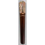 Stockgriff mit PerlmuttbesatzStempel "Double", Holz, Perlmutt, L. 19,5 cm Walking Stick with