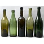 Fünf Weinflaschen/Wine bottles