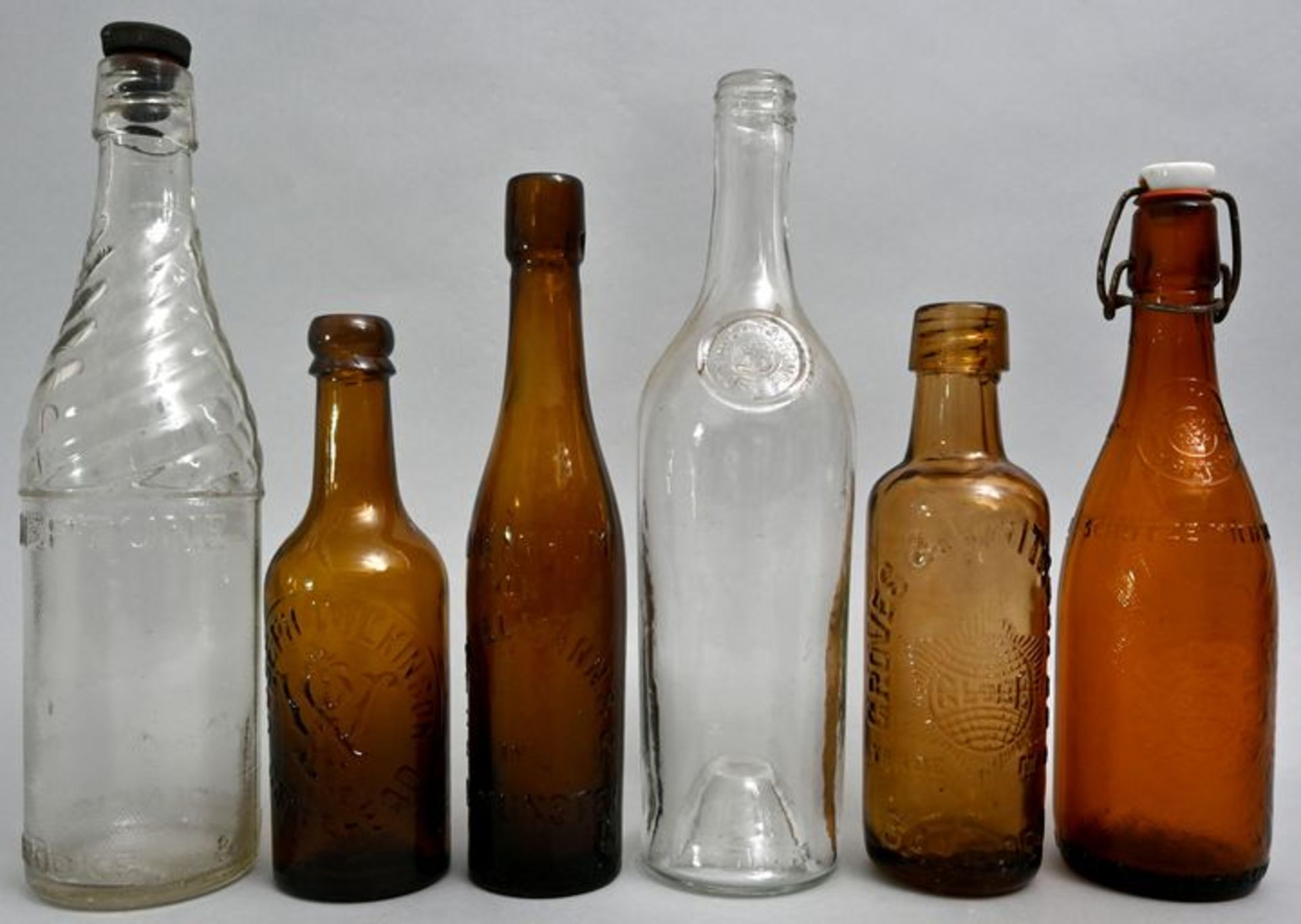 Konvolut von sechs Flaschen / Set of six bottles