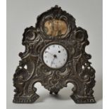Spindeltaschenuhr im Uhrenhalter, Paris / pocket watch in stand