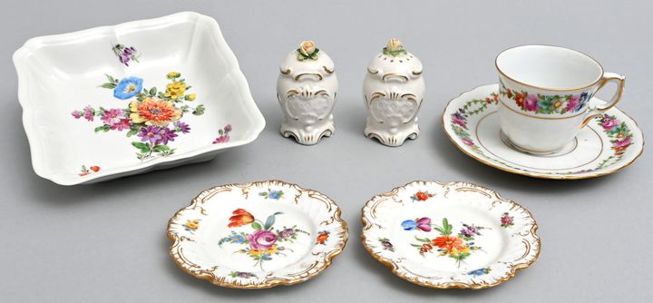 Sieben Teile Porzellan / porcelain items