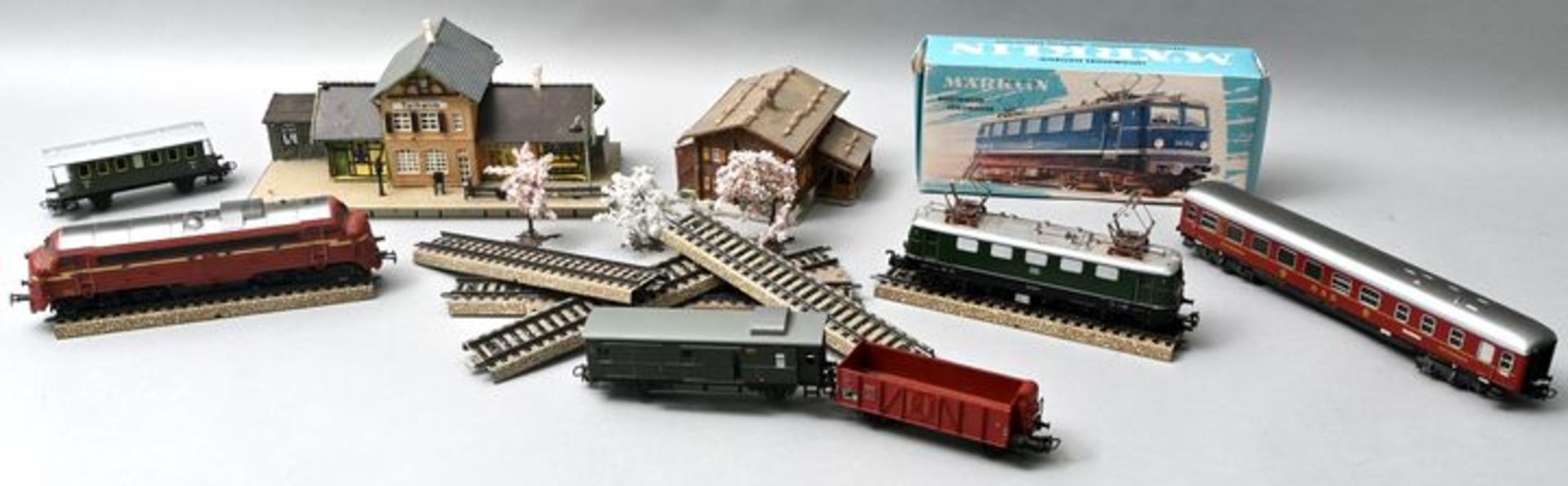 Großer Posten Eisenbahn H0, 2. H. 20. Jh. / lot of toy trains