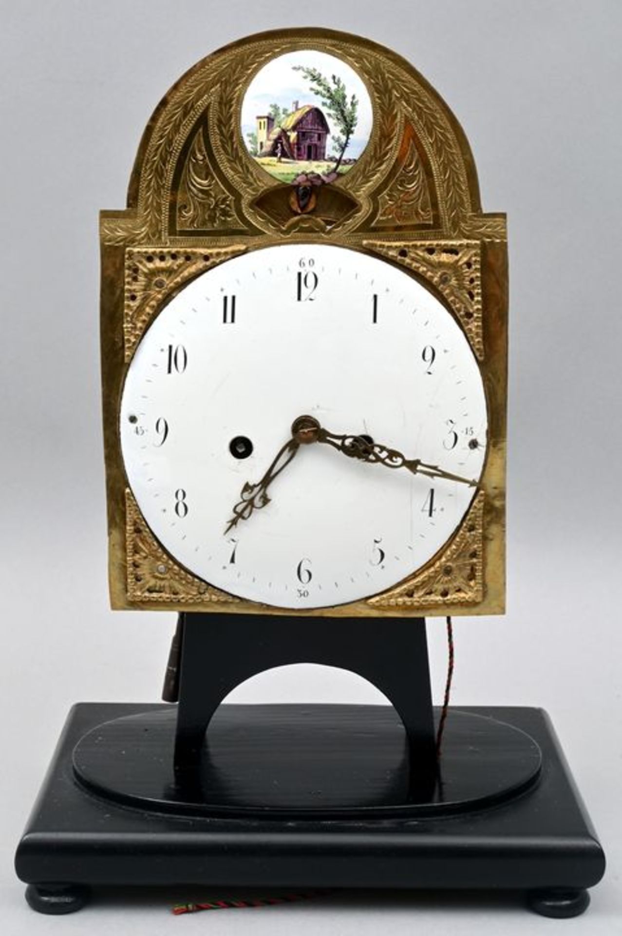 Tischuhr mit Glasdom / Table clock