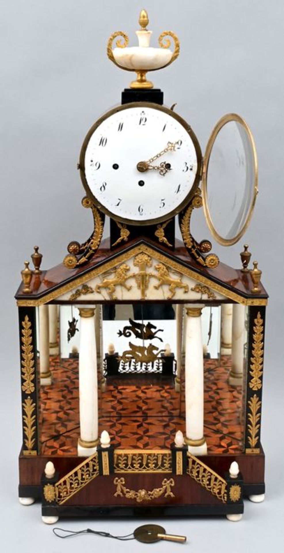 Wiener Hausherrenuhr / Table clock