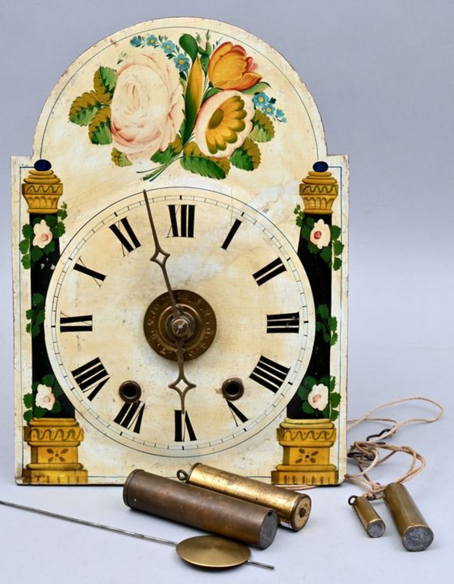 Carlsfelder Lackschilduhr / Black forest style shield clock