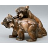 Bärengruppe / porcelain figure, bears