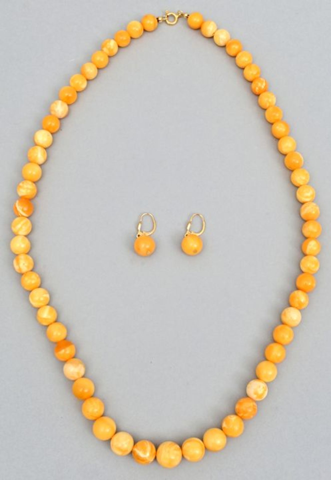 Bernsteinkette + Paar Ohrringe / Amber necklace with earrings