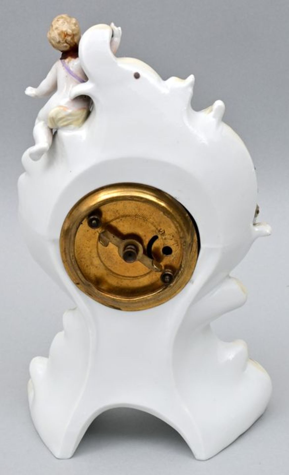 Porzellanuhr mit Putto / Porcelain clock - Bild 2 aus 5