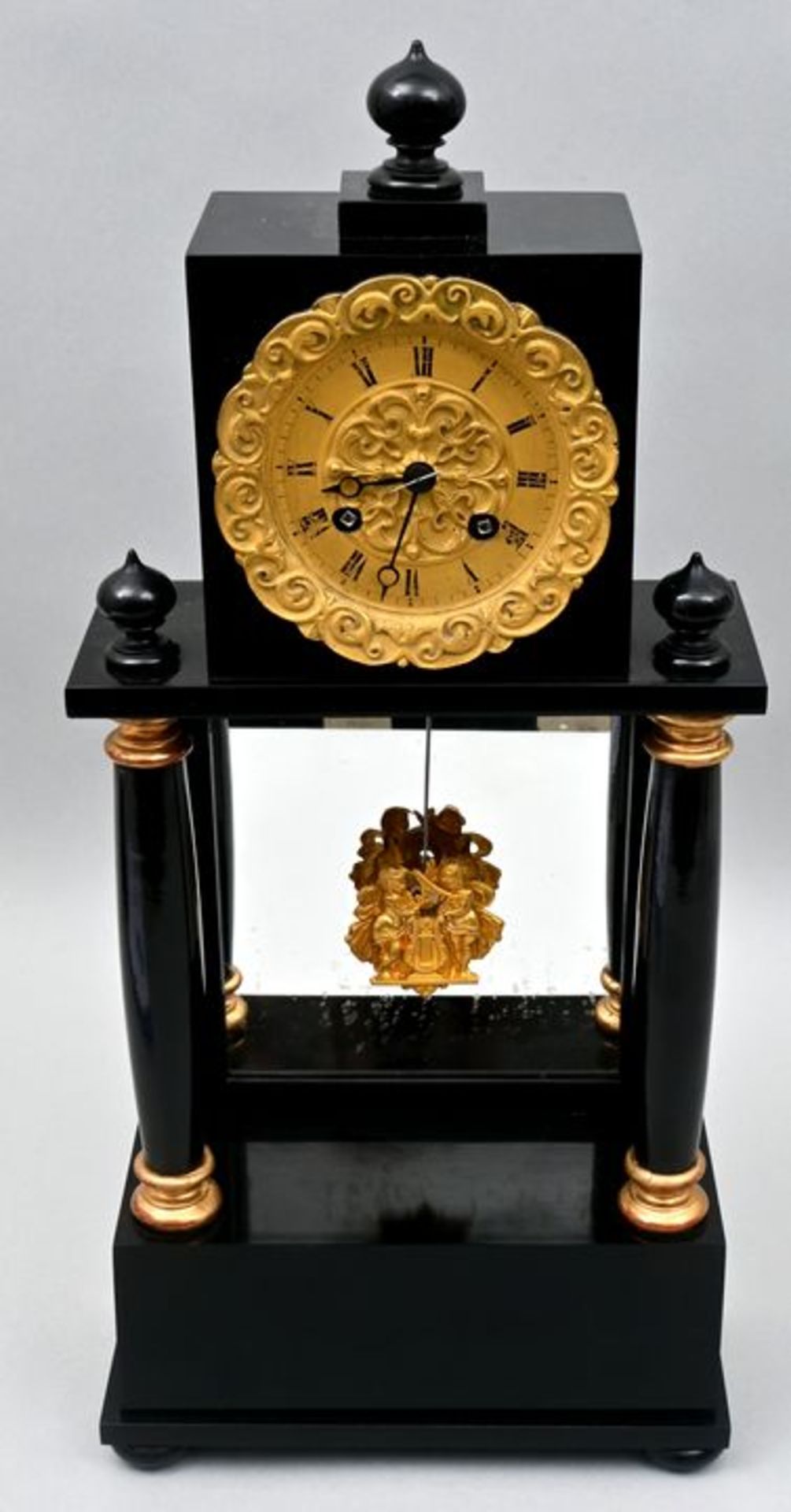 Säulentischuhr/ column clock