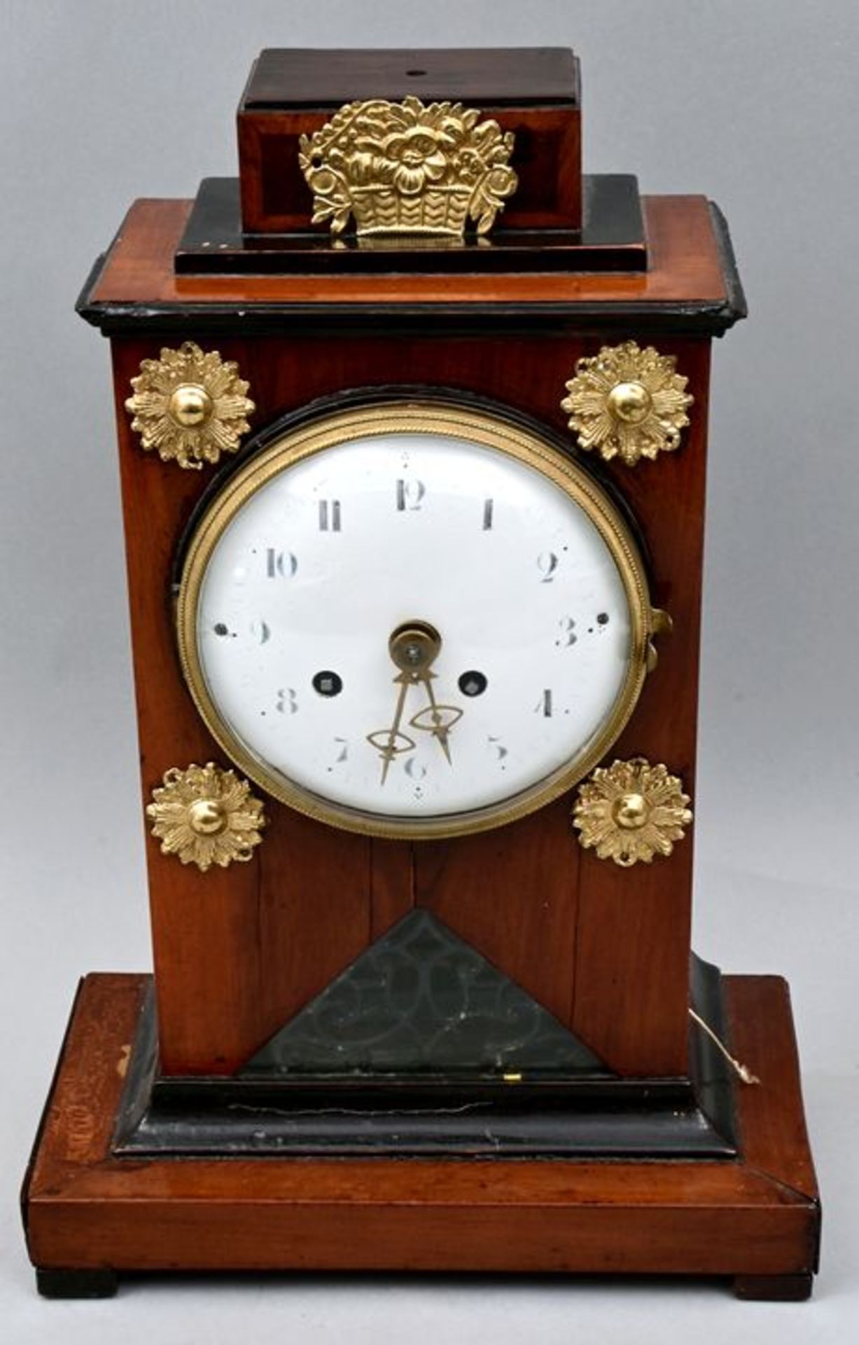 Tischuhr, Holzkorpus / Table clock, wooden corpus