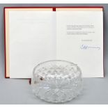 Bleikristall-Schale als Geschenk der Staatsführung der DDR/ crystal glass bowl ,