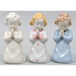 Porzellanfiguren Drei betende Kinder / Three porcelain figures