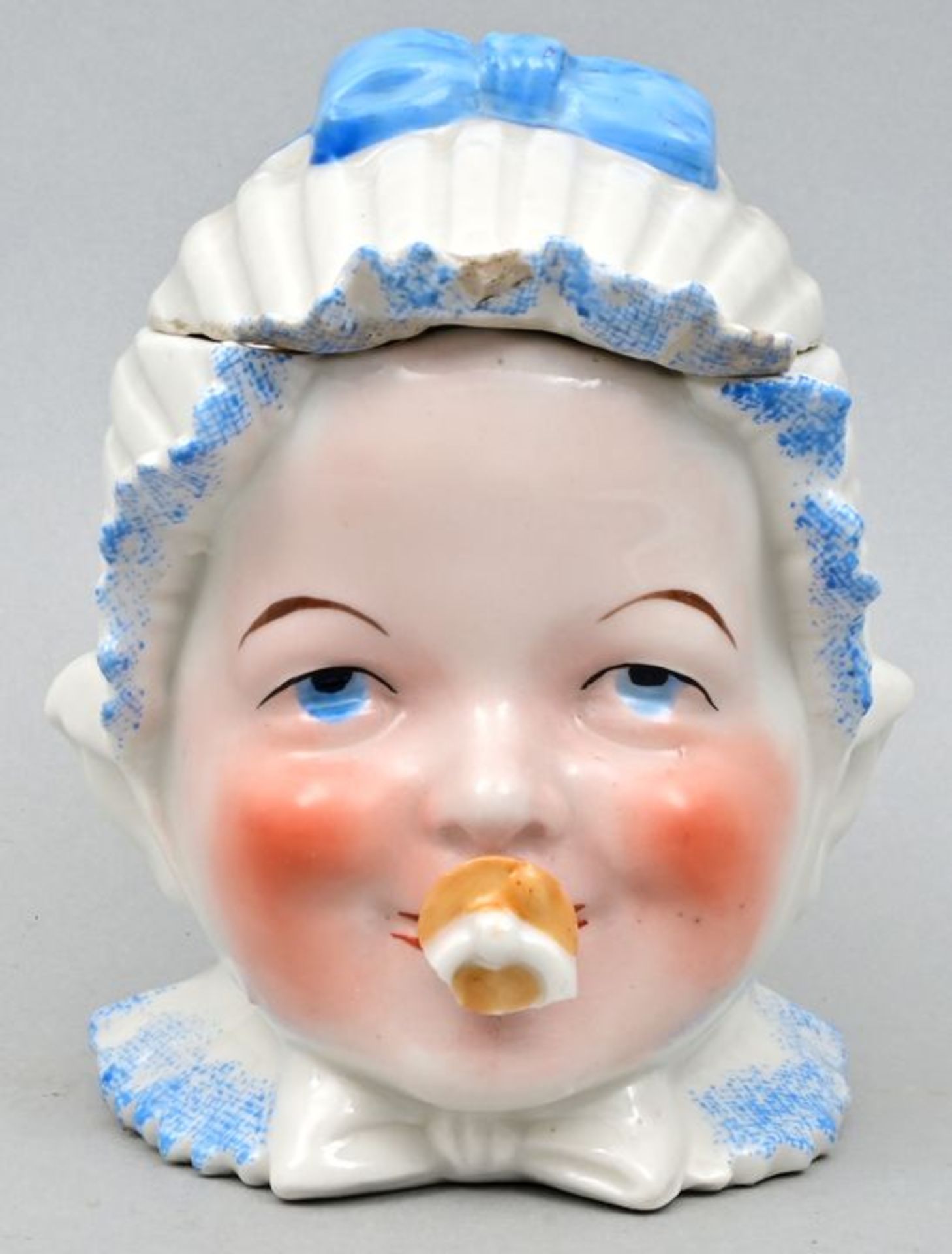 Porzellandose Kinderkopf/ porcelain box a child's head