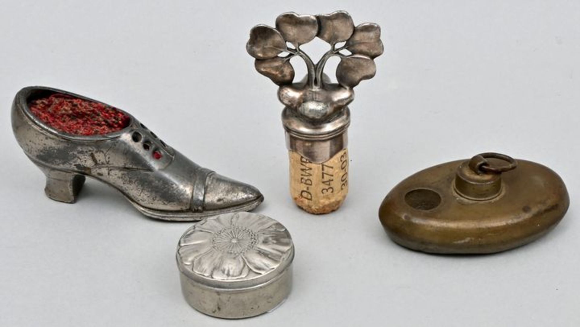 Vier Kleinteile Zinn / Four small items pewter