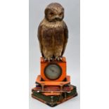 Uhr im Figurengehäuse/ Clock in shape of an owl