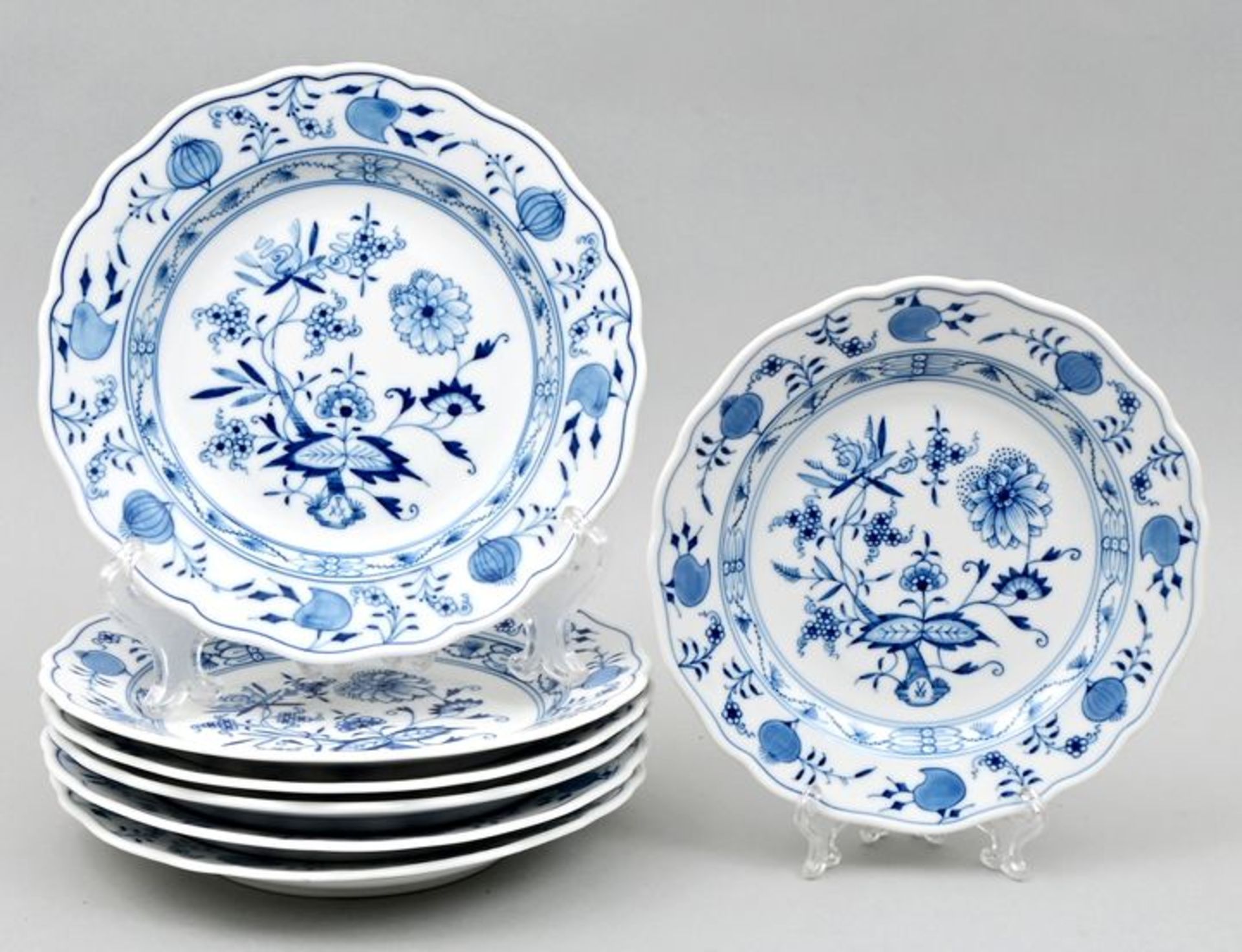 Abendbrotteller Meissen Zwiebelmuster / Dinner plates, Meissen