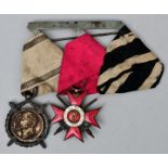 Spange mit zwei bulgarischen Orden/ medals Bulgaria