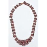 Halskette, Granat / Garnet necklace