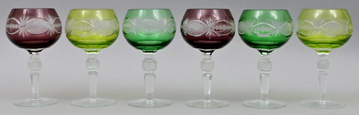 Sechs Weingläser/ six wine glasses