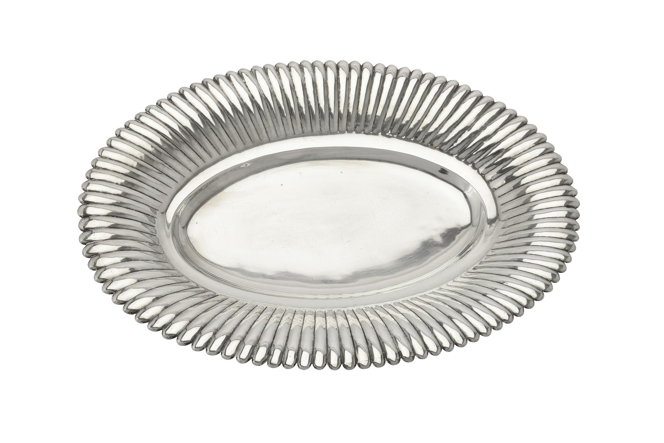 A silver coloured shaped oval dish - Image 2 of 2