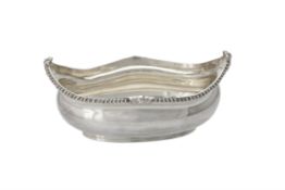 An Edwardian silver oval baluster bowl by Daniel & John Wellby