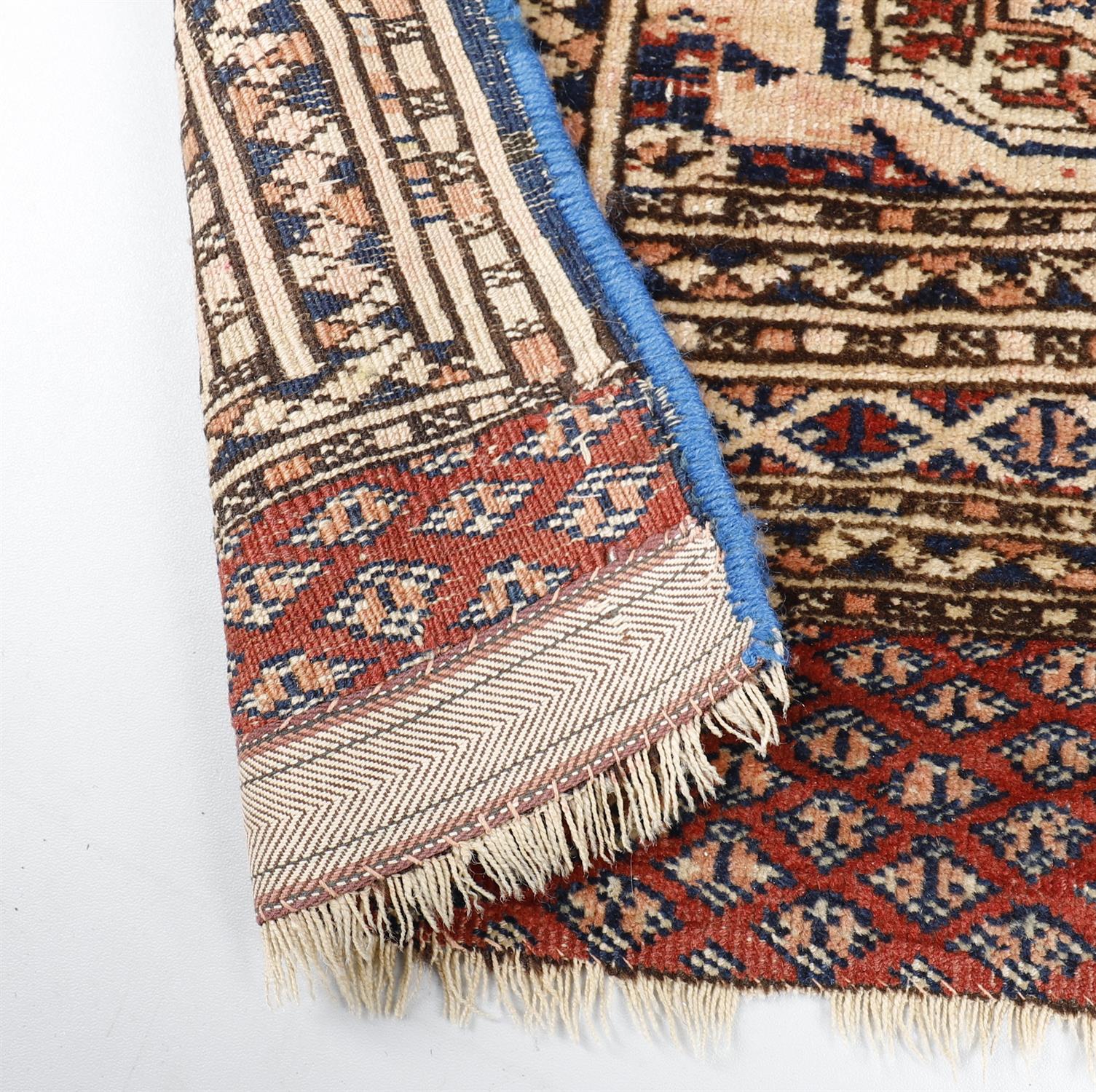 A Tekke Turkman rug - Image 4 of 4