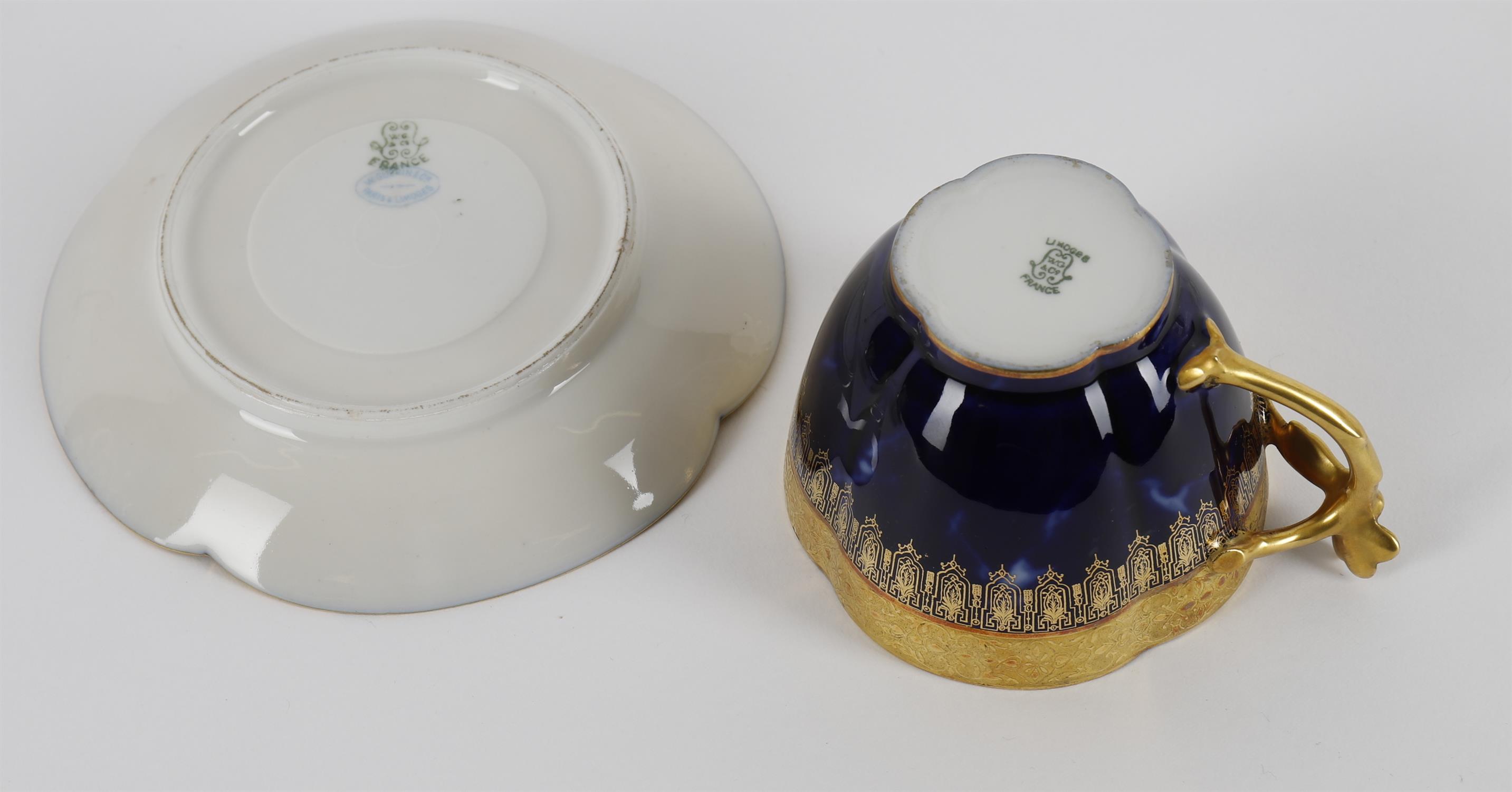 A mid-19th Century Sevres style porcelain cabinet cup and saucer - Image 3 of 5