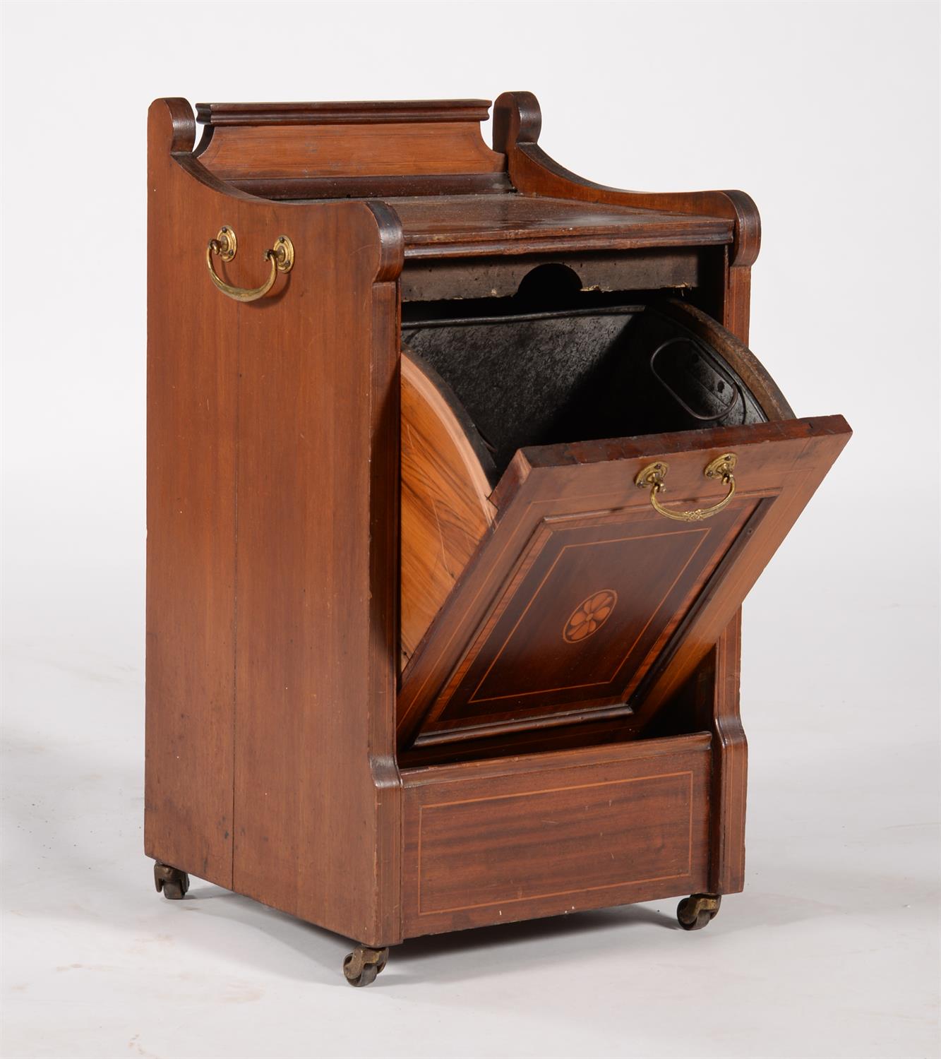 An Edwardian mahogany and inlaid perdonium - Image 6 of 6