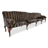 AN EXTENSIVE SIX SEAT SOFA IN GEORGE III STYLE, 20TH CENTURY