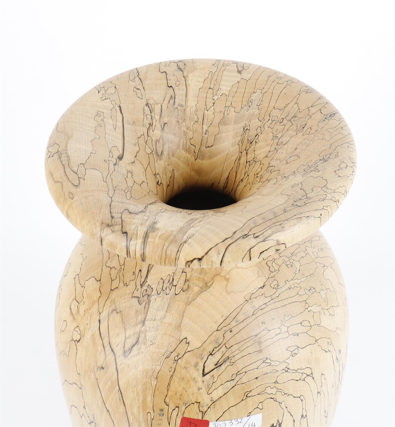 A large turned spalted beech vase by Richard Chapman (British born 1951) - Image 5 of 5