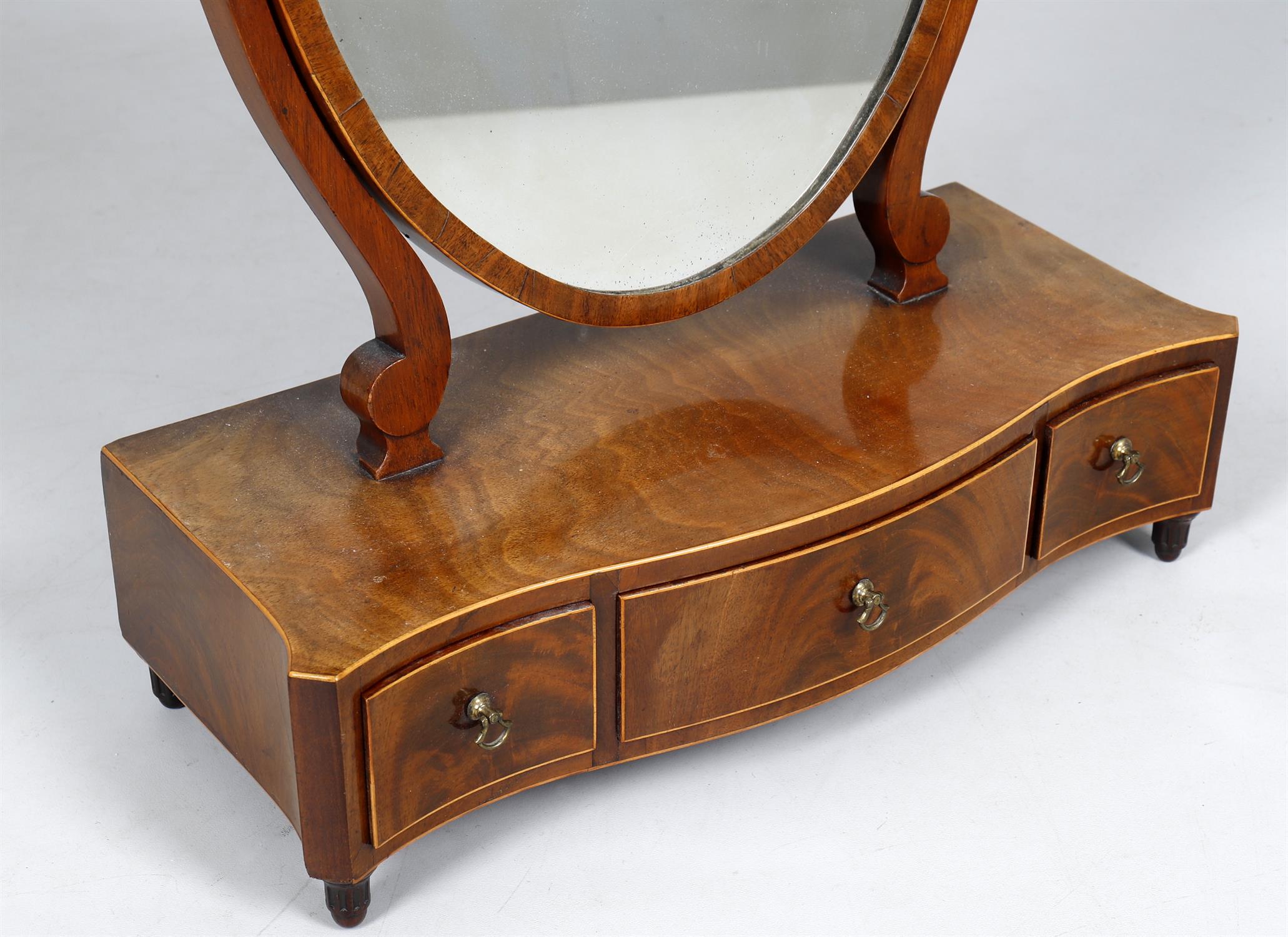 A late George III mahogany and box strung dressing table mirror - Image 3 of 3