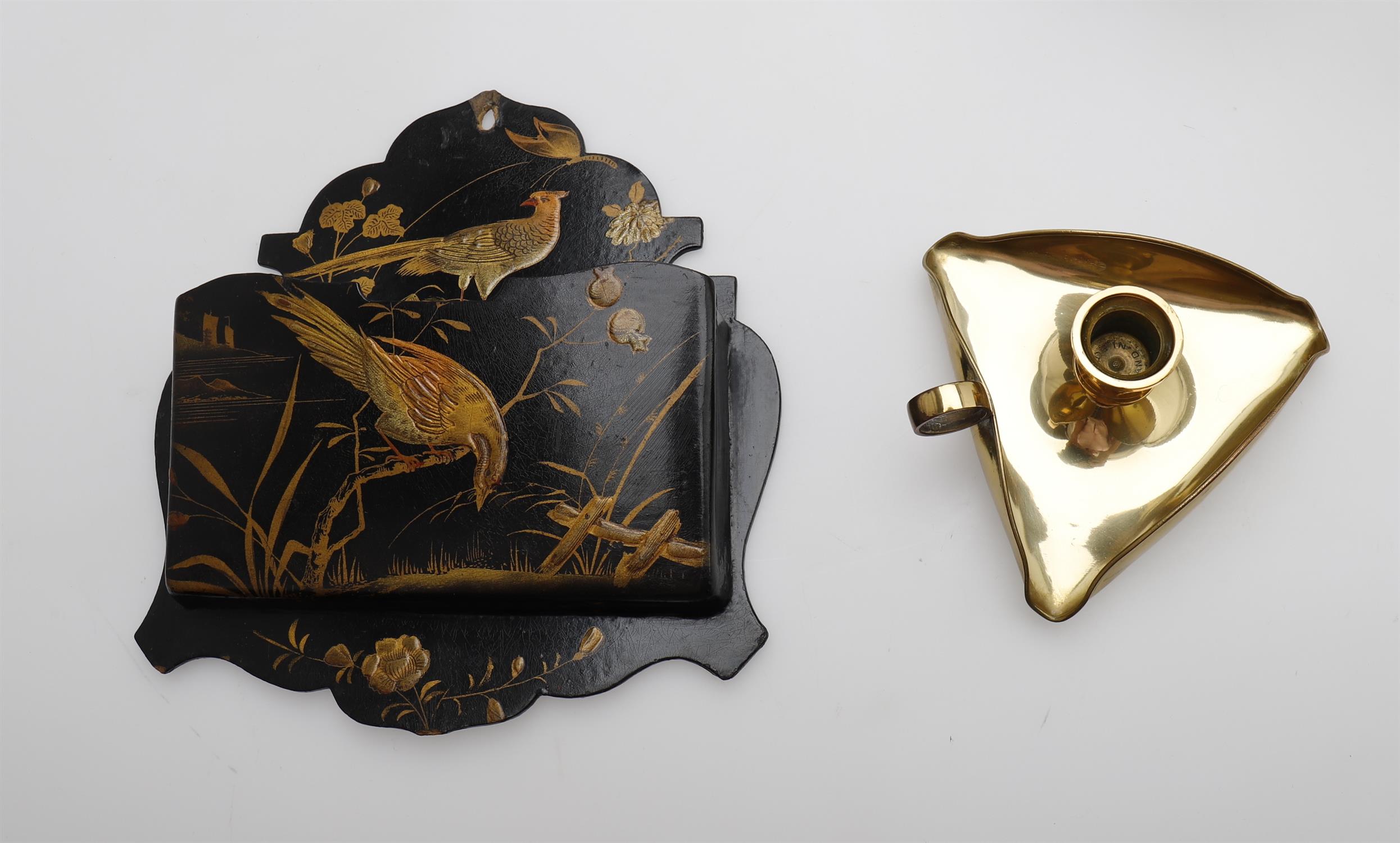 Assorted decorative items including a modern Chinese bronze duck - Image 5 of 7