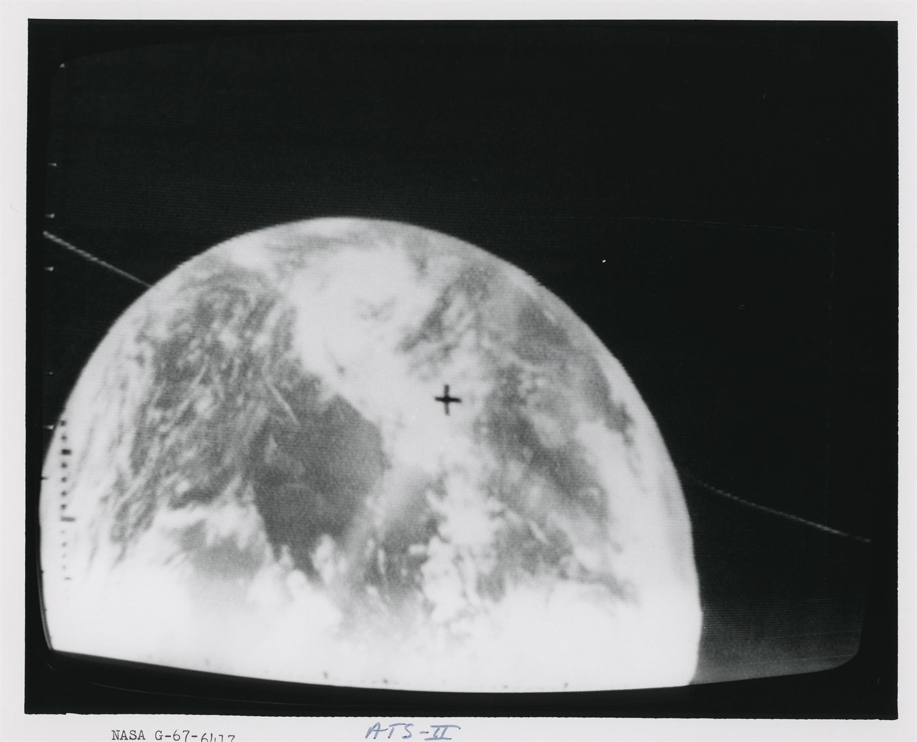 Early high altitude views of the Earth, ATS 2, April 1967 - Image 3 of 4