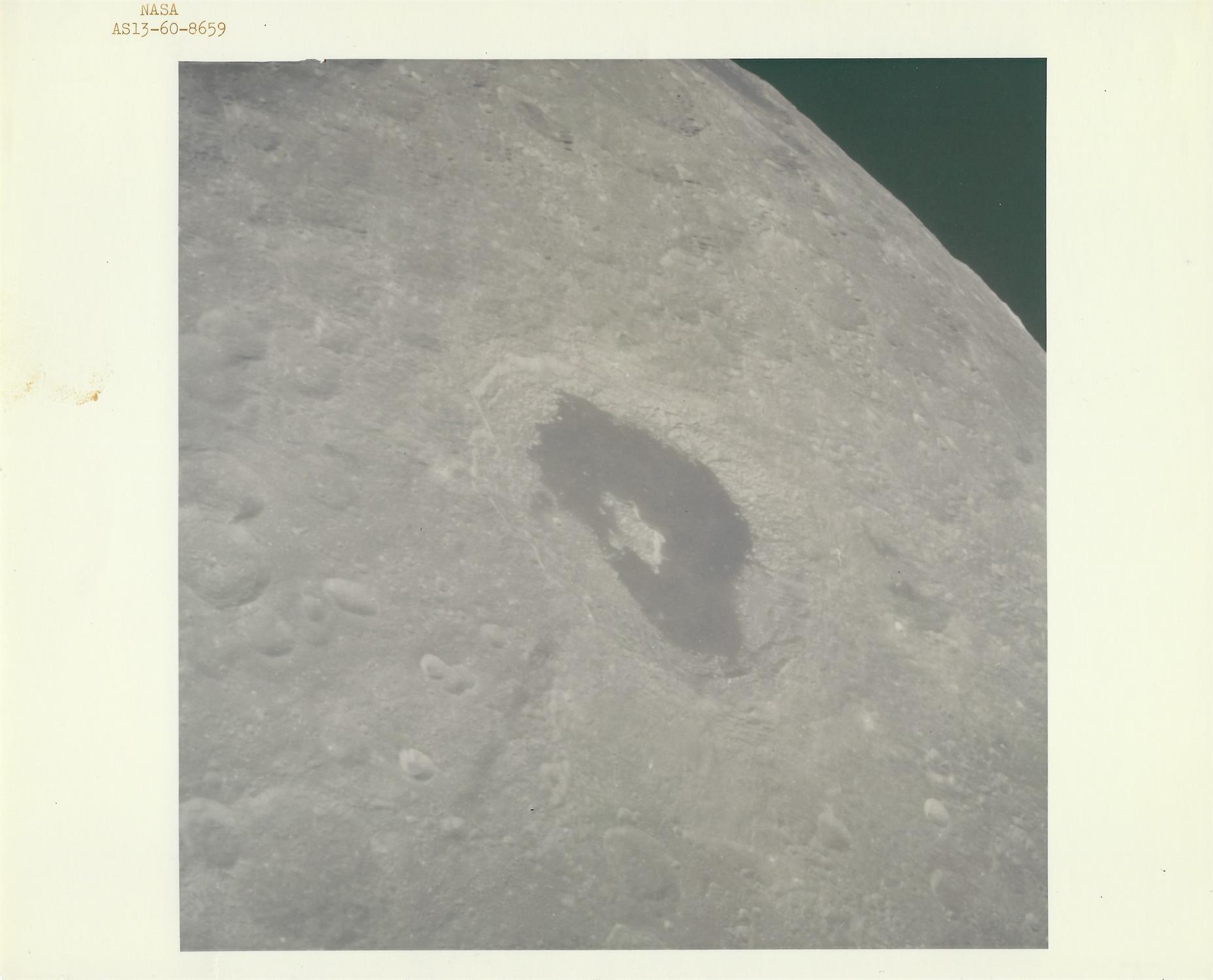 Five views of the far side of the Moon taken during the homeward journey, Apollo 13, April 1979 - Image 10 of 11