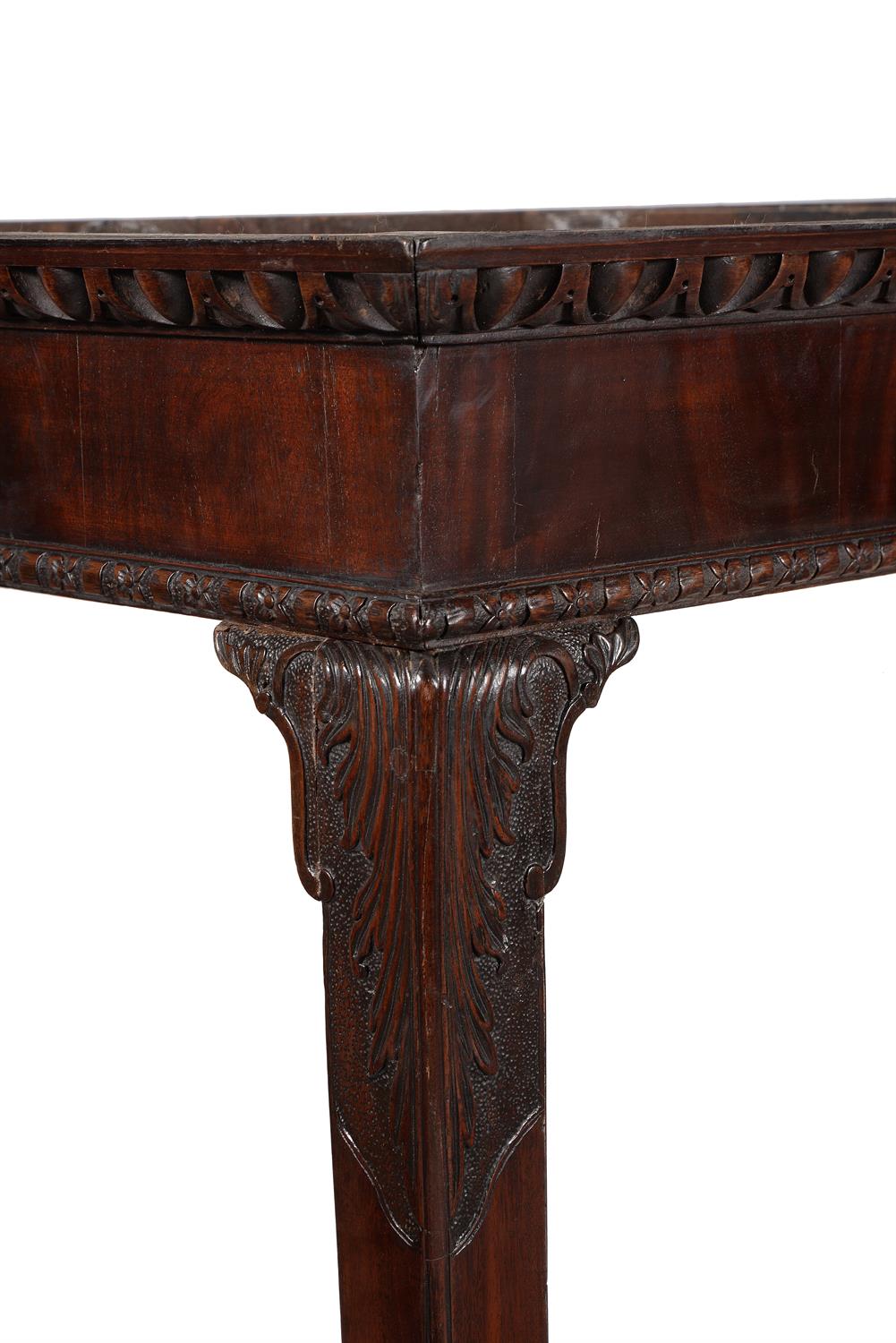 A George II mahogany hall table - Image 4 of 5