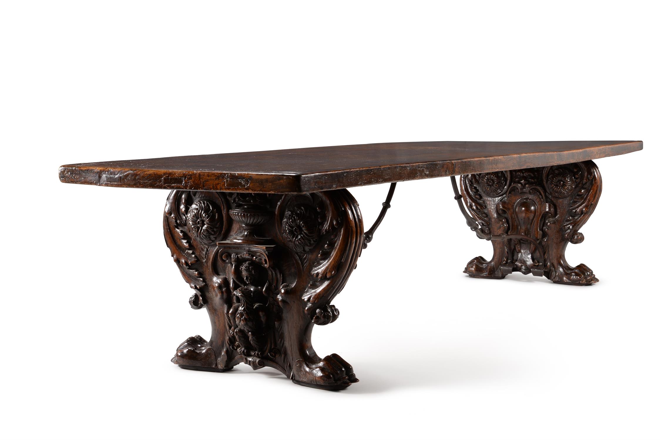 An elm and walnut dining table, of refectory type, in 17th century Italian style - Image 2 of 6