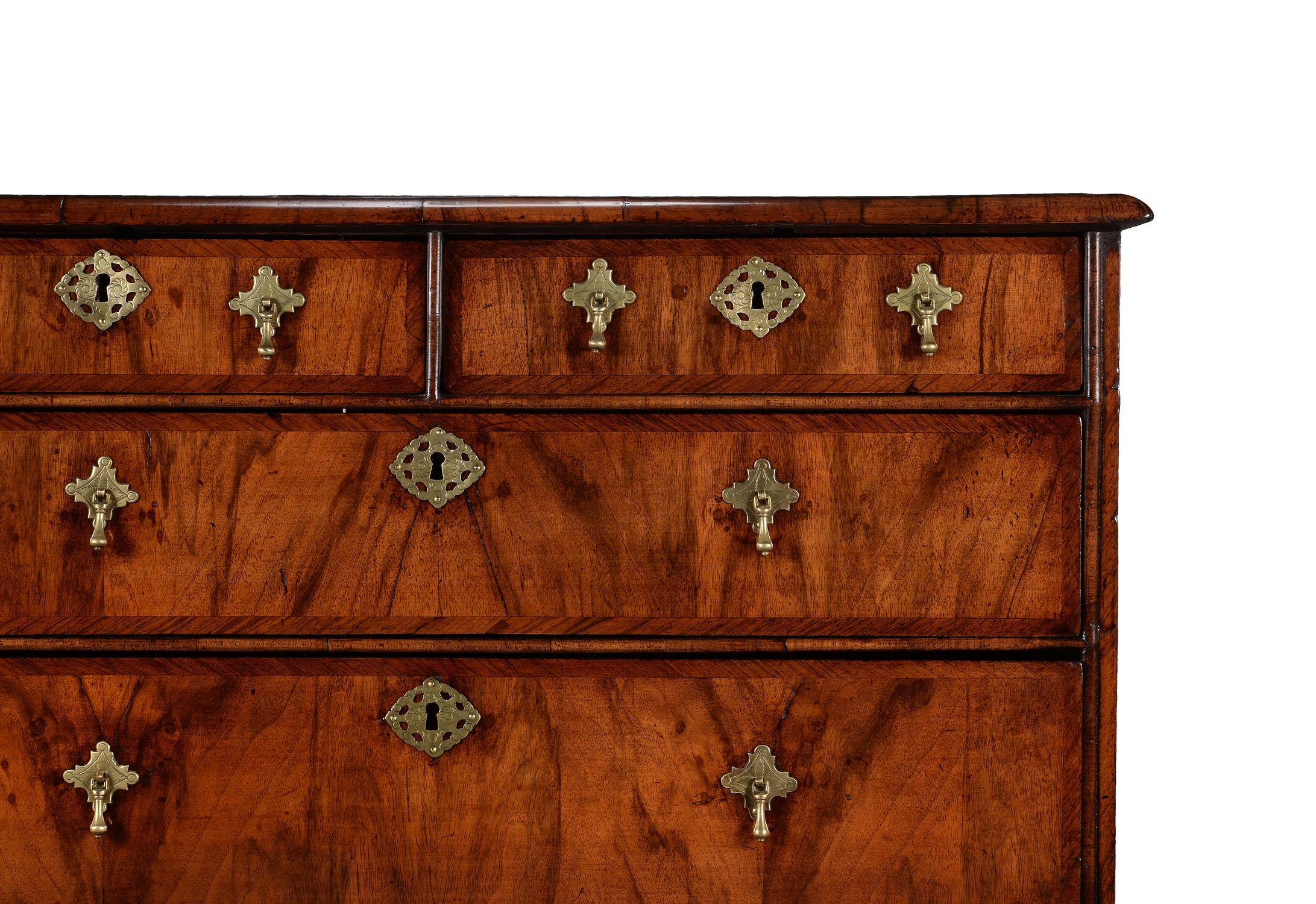 A George I walnut, burr walnut and feather banded chest of drawers - Image 5 of 5