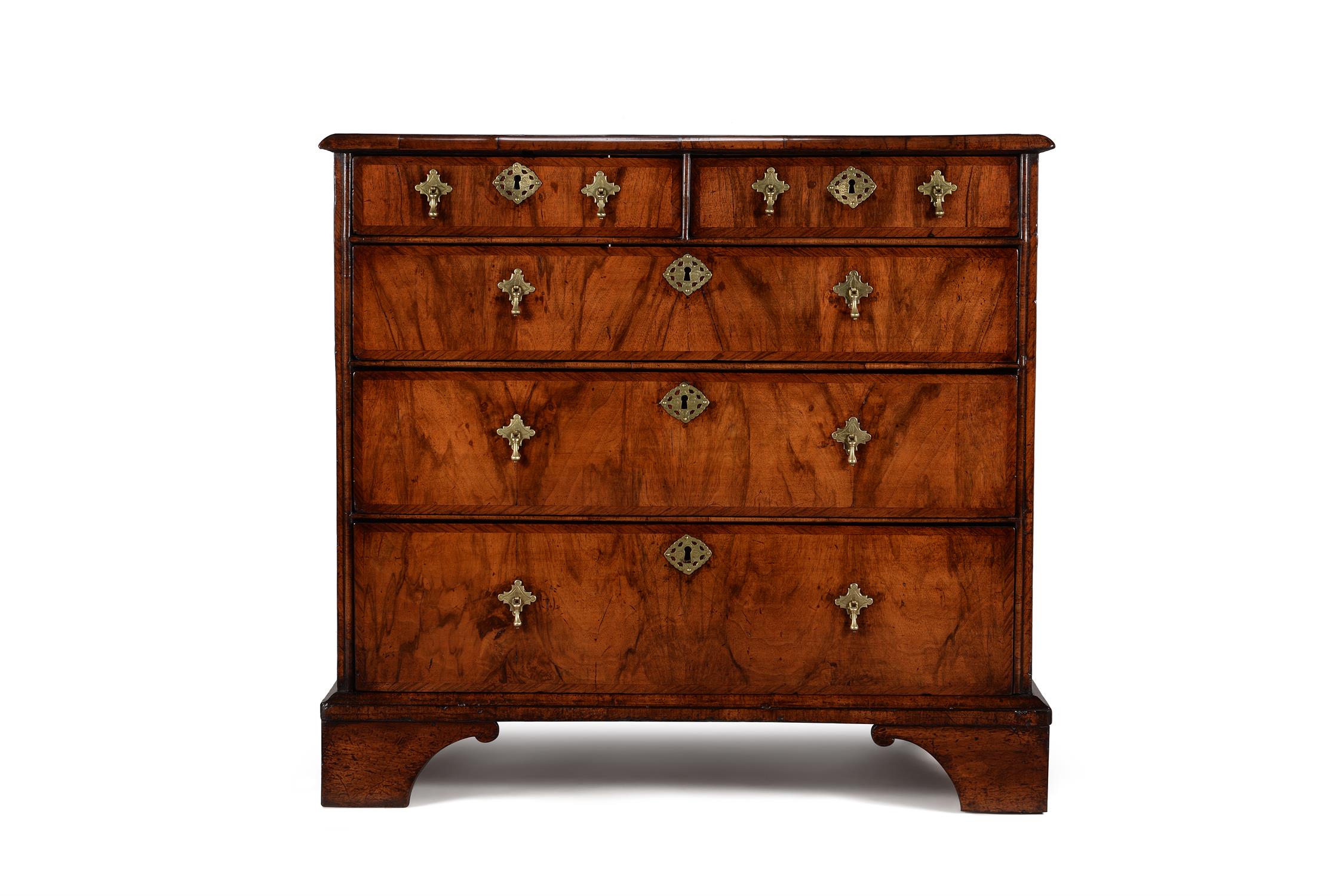 A George I walnut, burr walnut and feather banded chest of drawers - Image 4 of 5